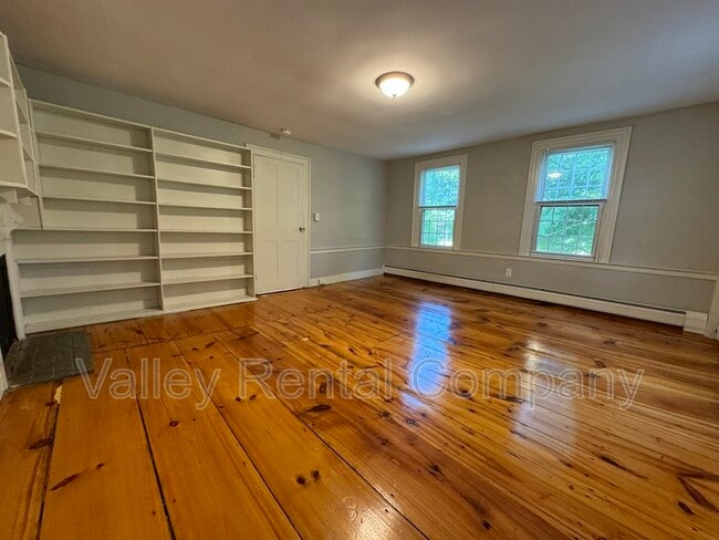 Building Photo - 130 West St