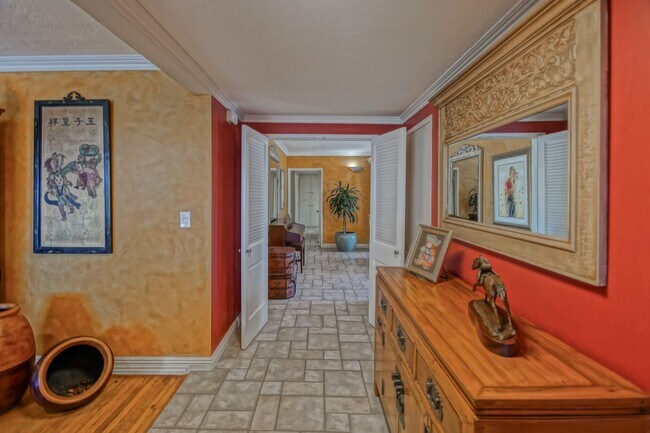 Building Photo - FULLY FURNISHED, CHARMING & AIRY, 4BR2BA MONTEMALAGA HILLTOP HOME W/ “QUEENS NECKLACE” VIEWS, 2-C...