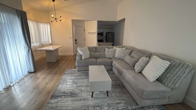 Foto del edificio - 5036 S Rainbow Blvd