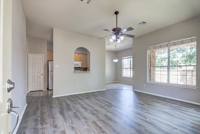 Building Photo - 16100 S Great Oaks Dr