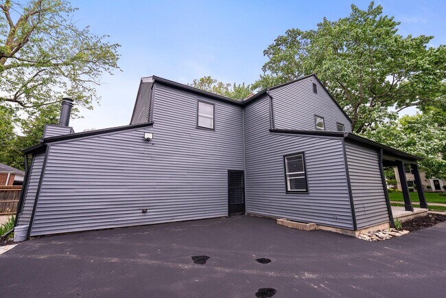 Foto del edificio - 2583 Wexford Rd