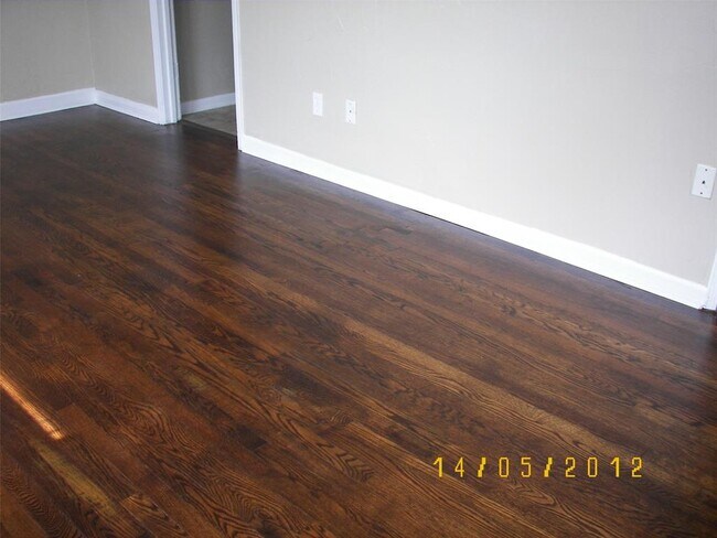 Foto del edificio - 531 Babb Dr