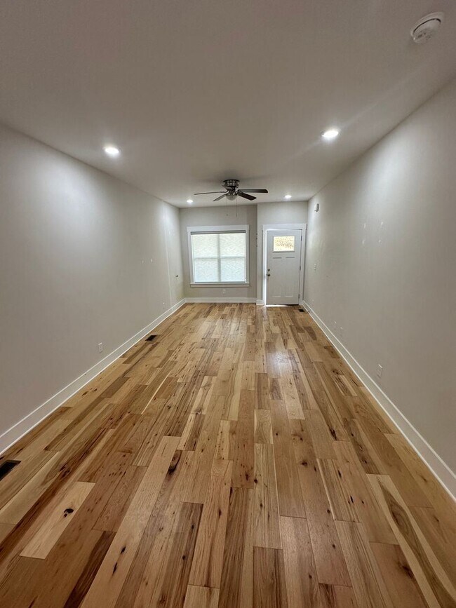 Foto del edificio - 3 br, 2.5 bath House - 8492 Old Cleveland ...