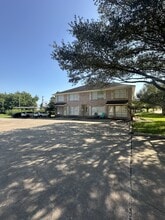 Building Photo - 347 Stone Hill Dr