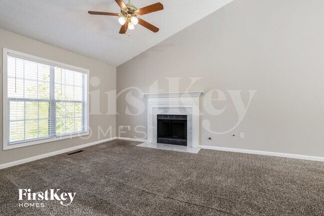 Foto del edificio - 5370 Princeton Oaks Dr
