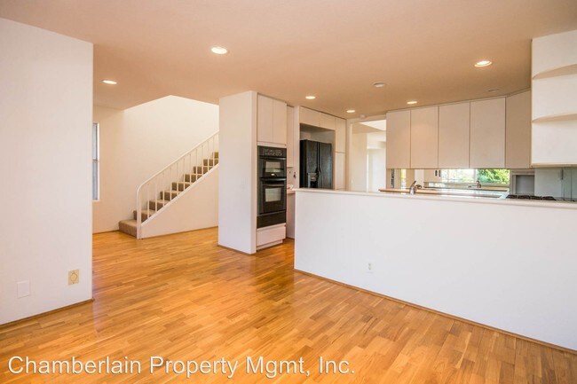 Building Photo - 3 br, 3 bath House - 197 Chinquapin Ave