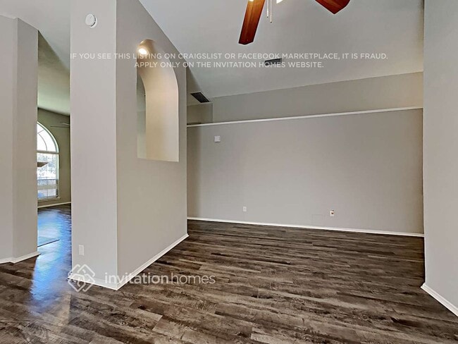 Building Photo - 2605 Centenary Dr