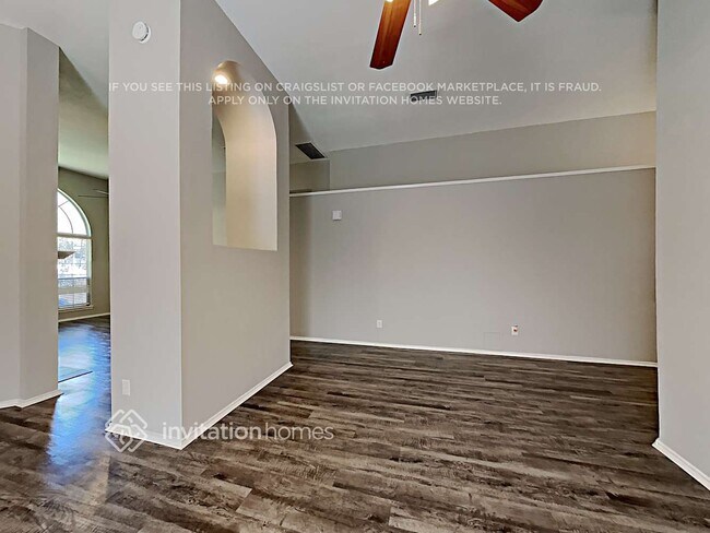 Foto del edificio - 2605 Centenary Dr