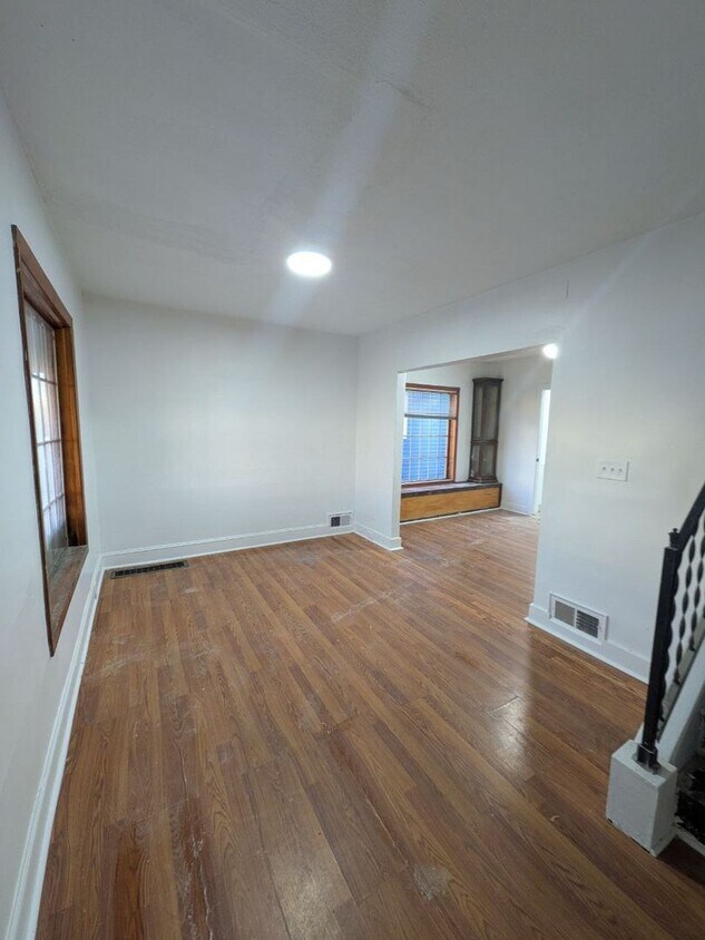 Foto principal - 3 bedroom minutes from Gordon Square and Ohio City