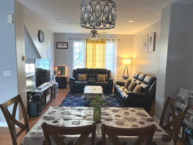 Foto del edificio - 3472 Ravinia Cir