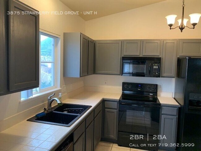 Building Photo - Condo in gated Community