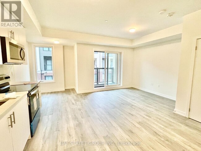 Building Photo - 3550-3550 Colonial Dr