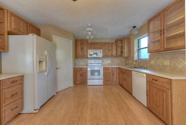 Building Photo - 1602 Muleshoe Dr