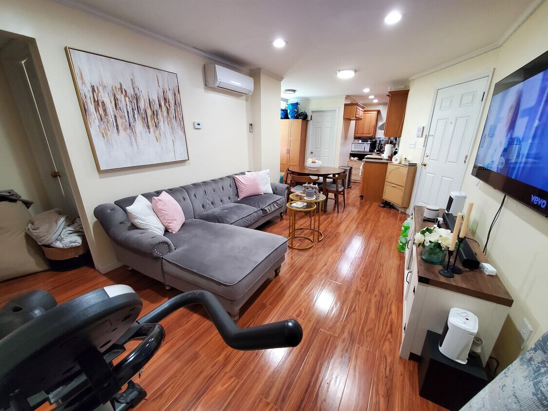 Foto principal - 625 John F. Kennedy Blvd
