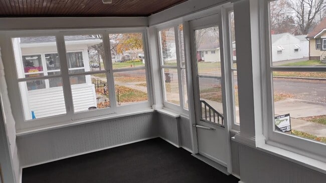 Building Photo - 502 Orange St