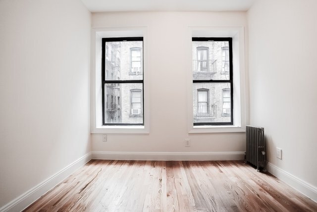 Foto del edificio - 403 E 12th St