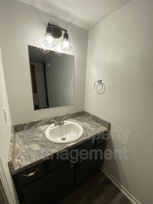 Foto del edificio - 340 W Dogwood St