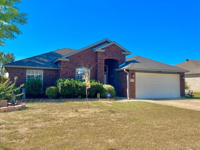 Foto del edificio - NEW IN MANAGEMENT - AVAILABLE NOW