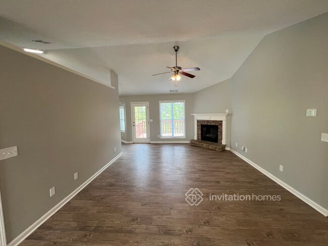 Building Photo - 871 Franklin Mill Trace