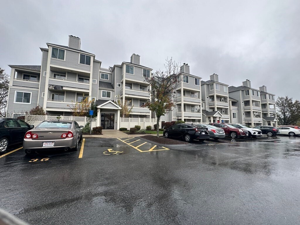 200 Falls Blvd Unit G201, Quincy, MA 02169 Condo for Rent in Quincy