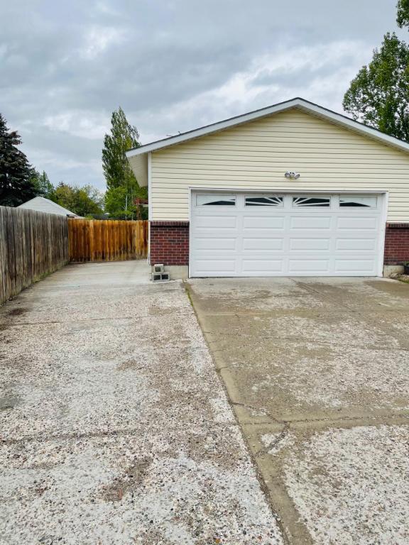 Foto del edificio - 823 Coachman