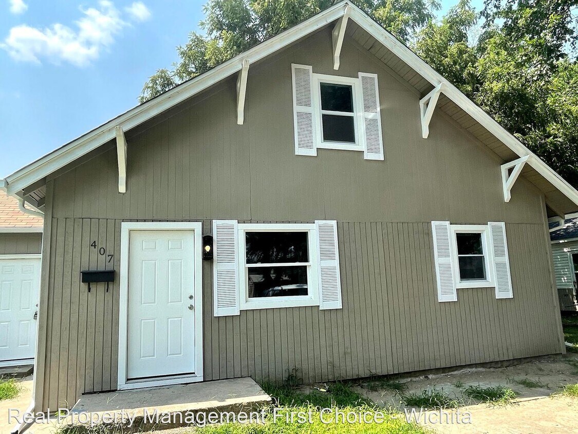 Primary Photo - 3 br, 1.5 bath House - 407 N Kansas