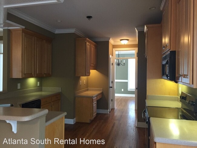 Building Photo - 4 br, 2.5 bath House - 140 Stayman Park