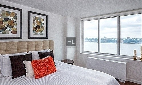 Primary Photo - 1 River Pl