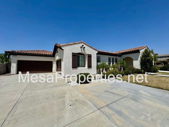 Building Photo - 28610 Strauss Ln