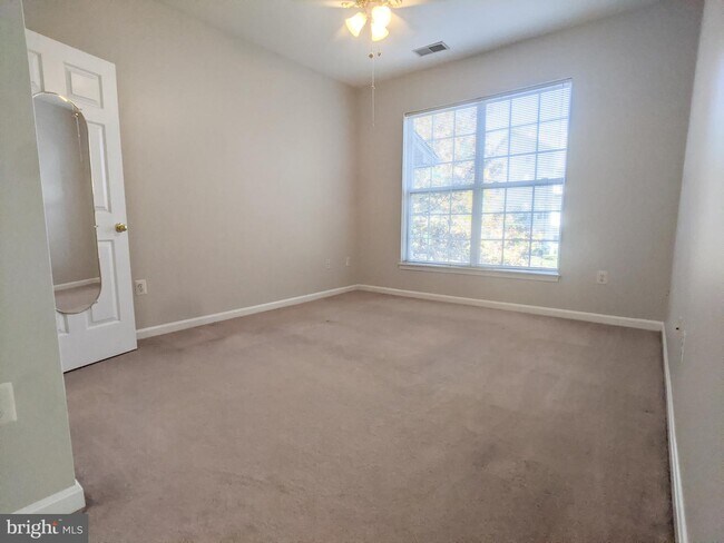 Building Photo - 5958 Founders Hill Dr