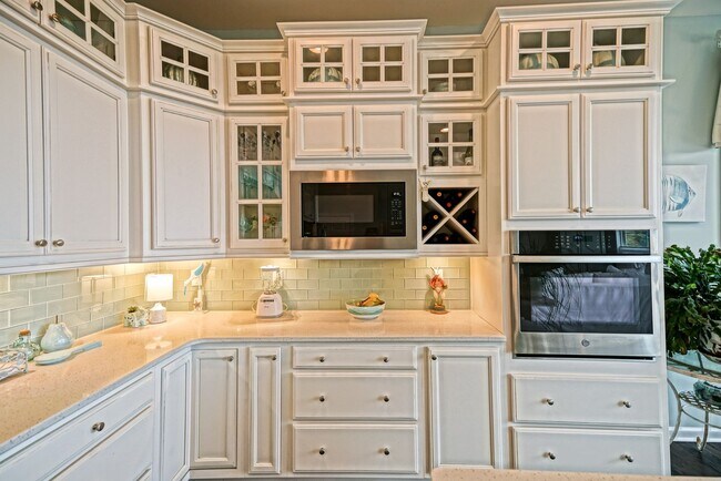 Foto del edificio - Beautiful home in Peninsula Lakes