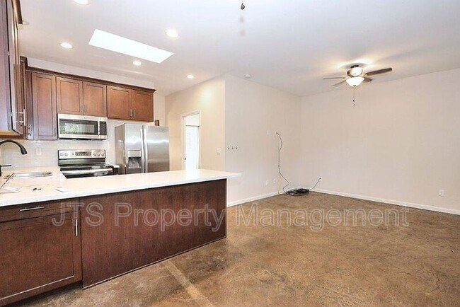 Building Photo - 4250 Natoma Ave
