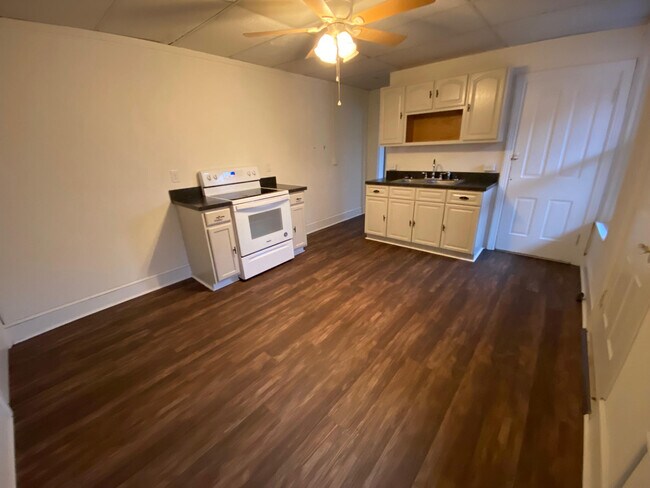 Foto del edificio - 219 Poplar St