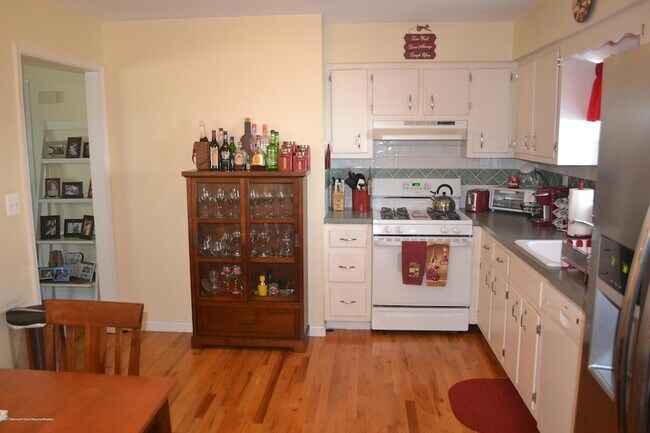 Foto del edificio - 2217 Wilson Rd