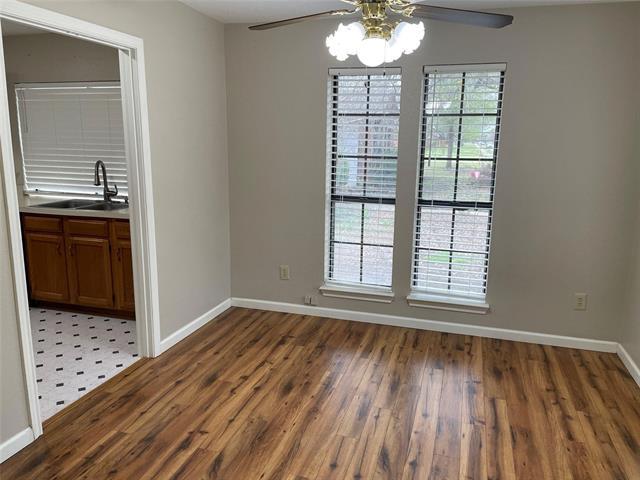 Foto del edificio - 1402 Sheppard Ln