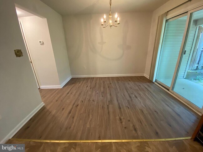 Foto del edificio - 184 Farrell Ln