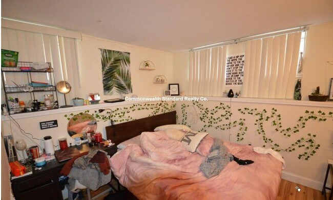 Foto del edificio - 94 Pleasant St