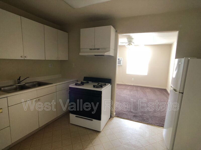 Foto principal - 218 4th St