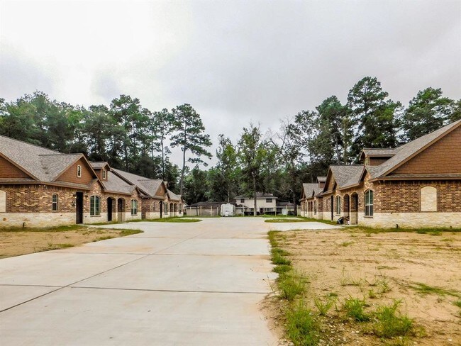 Building Photo - 2610 Appian Way