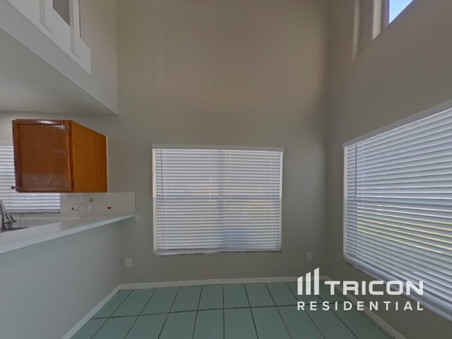 Foto del edificio - 3257 Brewster Dr
