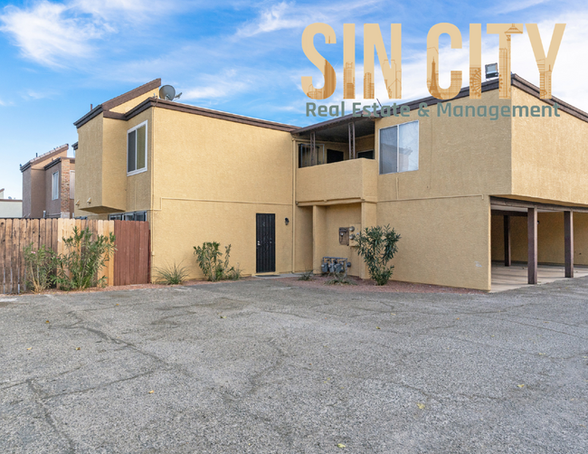 Foto del edificio - "Spacious 3-Bed Oasis with 2.5 Baths in Pr...