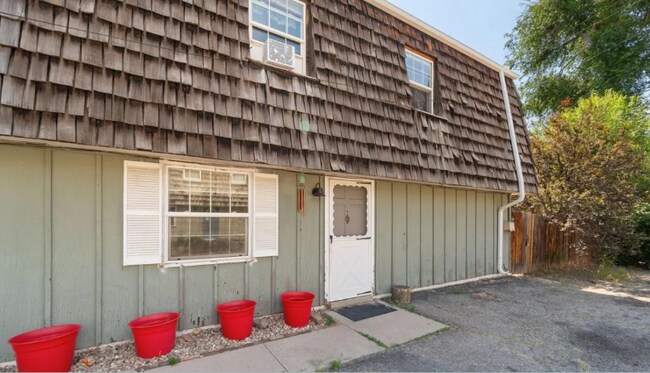 Foto del edificio - 3300 Madison Ave