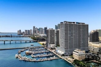 Building Photo - 1717 N Bayshore Dr