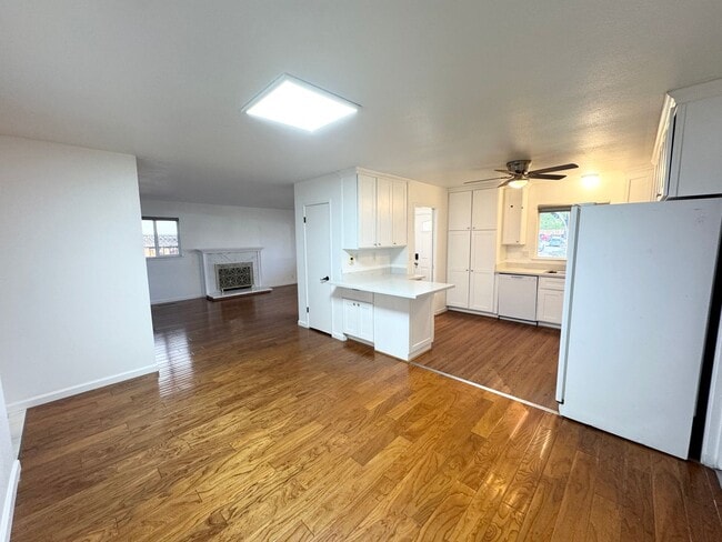 Building Photo - Great shape Jensen Tract Single Family Home in Livermore ADA Compliant