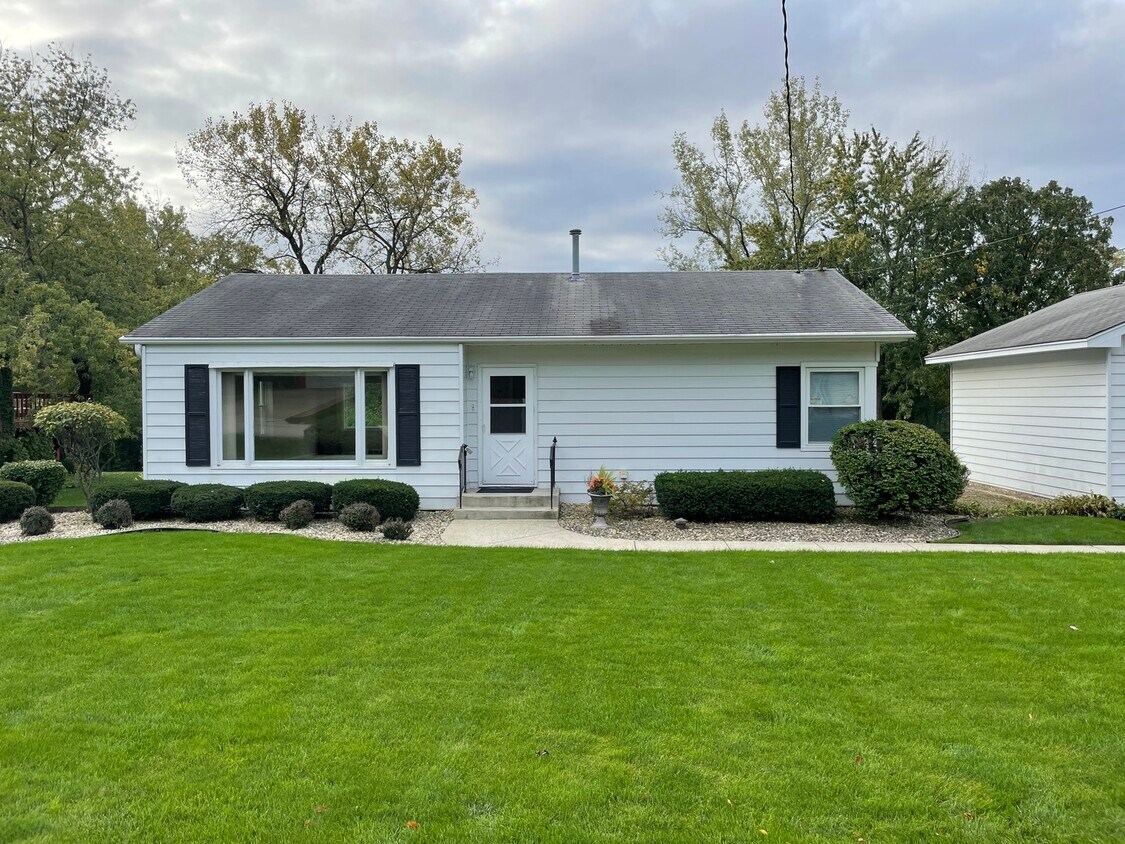 11317 74th St, Burr Ridge, IL 60527 House Rental in Burr Ridge, IL