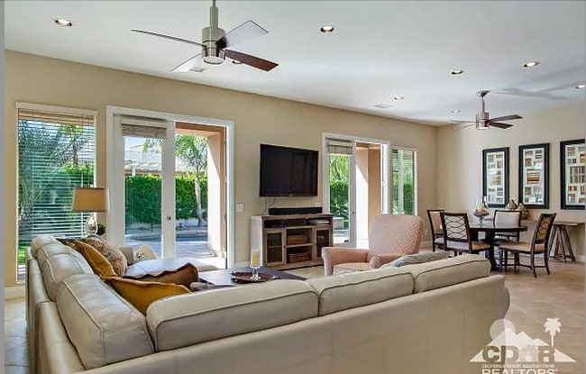 Building Photo - 1 Picasso Ct