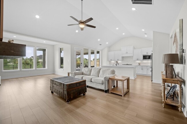 Foto del edificio - 7306 Pecan Brk Ln