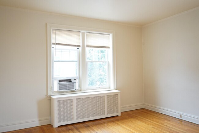 Foto del edificio - 63 Sherman Pl