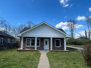 Building Photo - 1311 Nutwood St