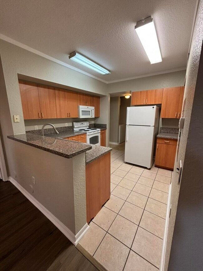 Foto del edificio - 2412 Belmont Ln